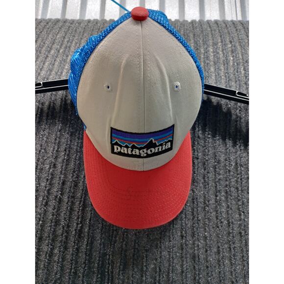 Patagonia P6 Logo Trucker Snapback Hat White Red - Picture 6 of 6